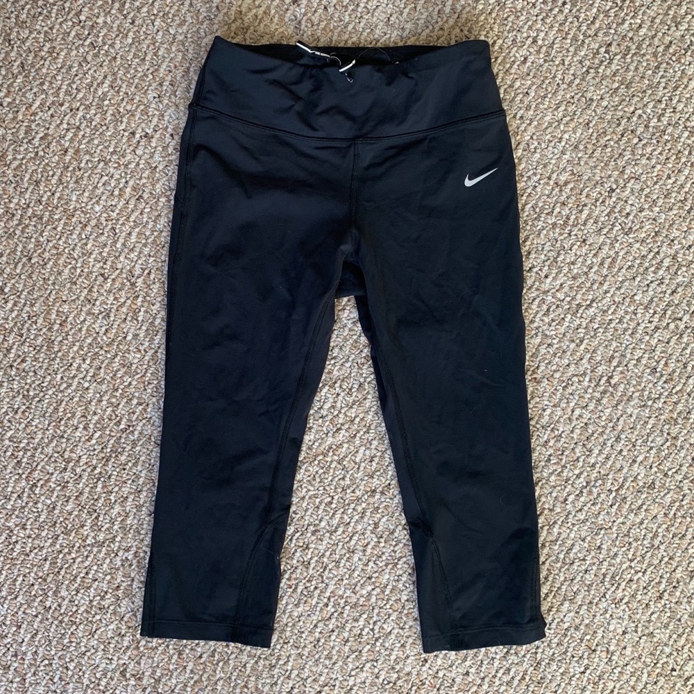 Nike Dri-Fit Cropped Leggings